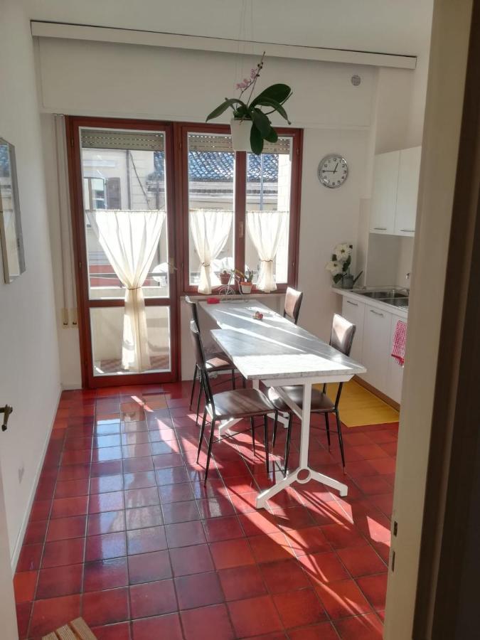 Manu Vintage B&B Cattolica Buitenkant foto