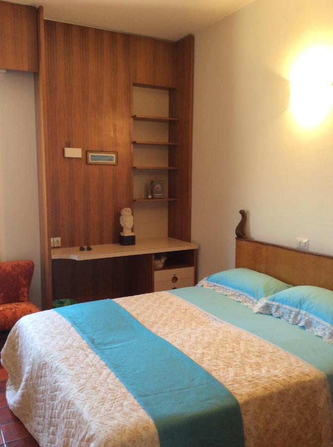 Manu Vintage B&B Cattolica Buitenkant foto