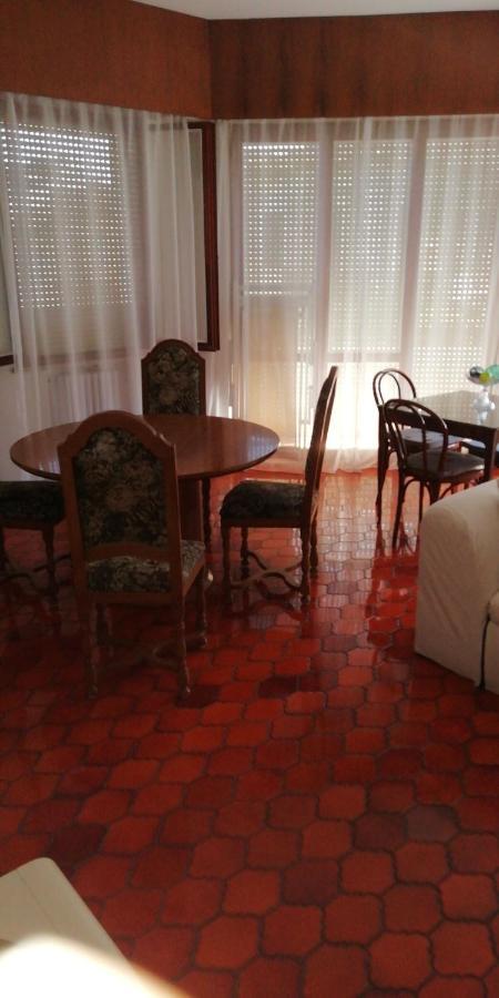 Manu Vintage B&B Cattolica Buitenkant foto