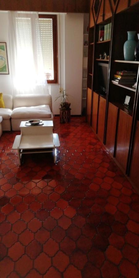 Manu Vintage B&B Cattolica Buitenkant foto